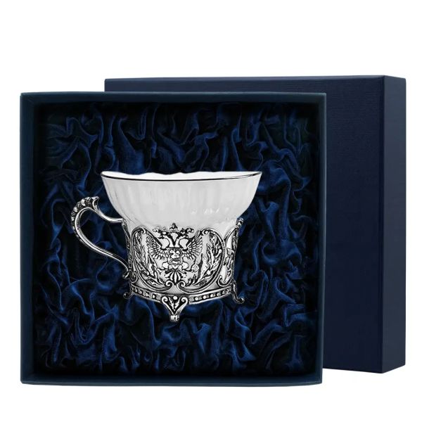 Чашка чайная Герб с чернением из серебра 925 пробы