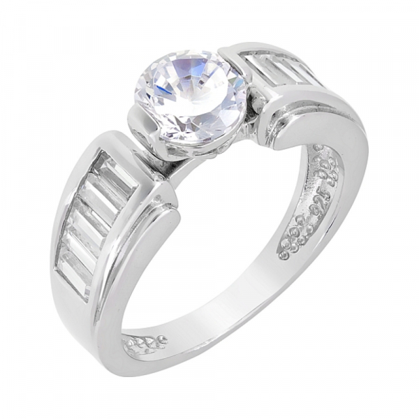 Серебряное кольцо с фианитом № 107273