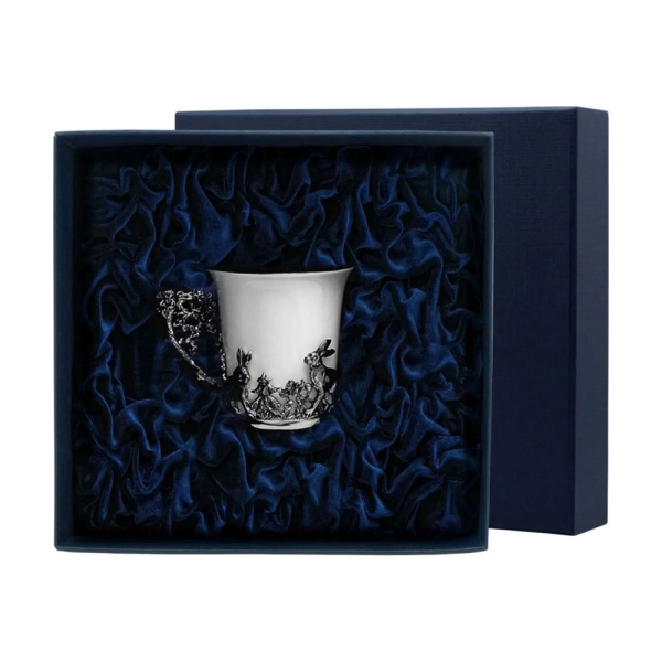 Чашка кофейная Зайцы с чернением из серебра 925 пробы