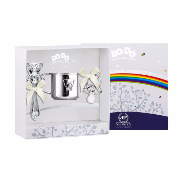 Набор для малышей DODO Мишка - малыш: погремушка, сувенир-пустышка, кружка с позолотой и с эмалью из серебра 925 пробы