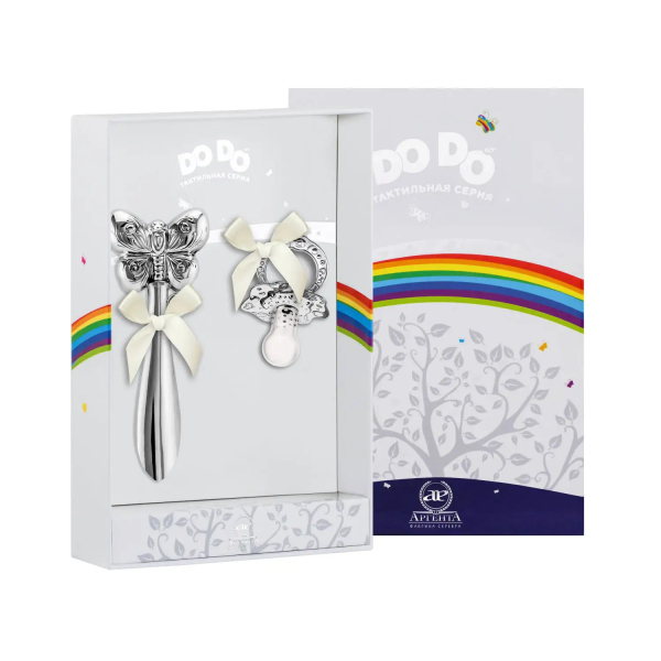 Набор для малышей DODO Бабочка: погремушка и сувенир-пустышка в футляре из серебра 925 пробы