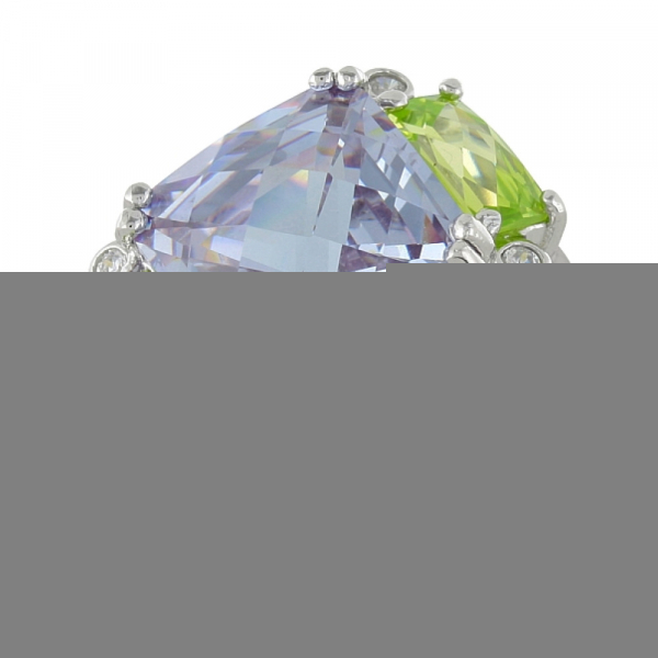 Серебряное кольцо с фианитами № 100211