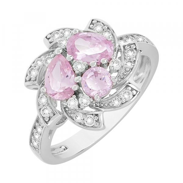 Серебряное кольцо с фианитами № 117453