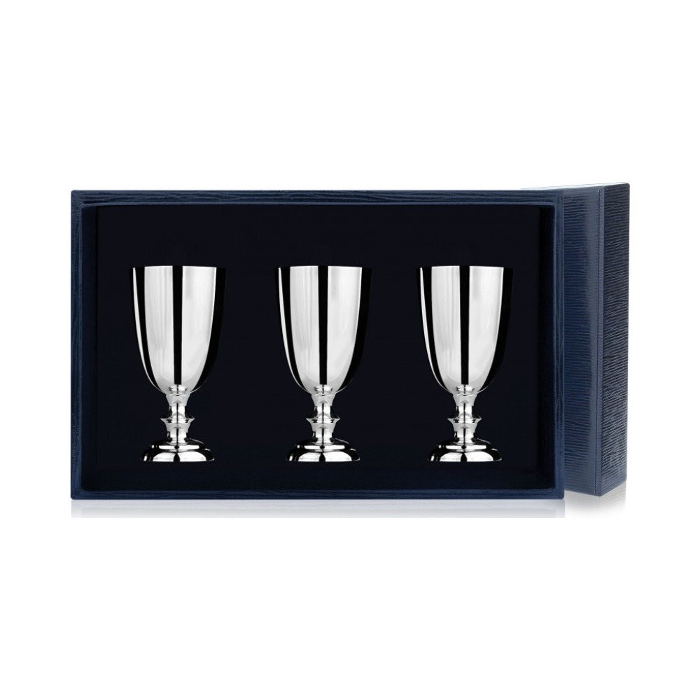 Набор серебряных рюмок №1 из 3 предметов